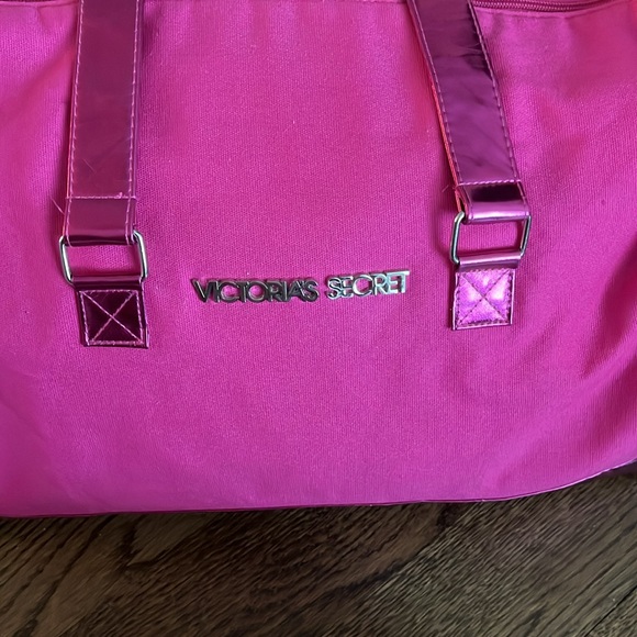 Victoria Secret 🩷 - Picture 2 of 5